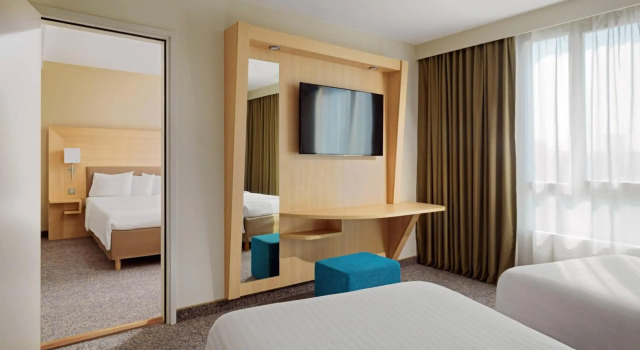 Courtyard by Marriott Paris La Defense West - Colombes
