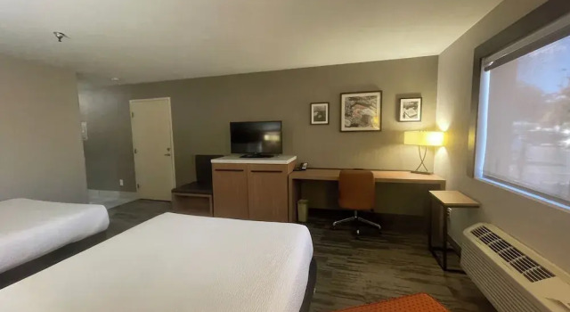 Standard Vierer Zimmer Sisk Hotel