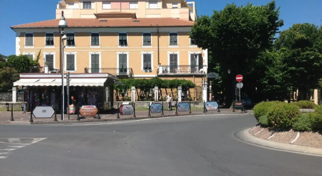 Hotel Giardino, Забронировать Отель Альбенга Ривьера-делле-Пальме