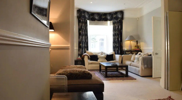 2 Bedroom House in Clapham Common