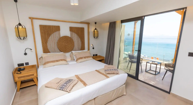 Двухместный номер Deluxe с частичным видом на море Cabana Blu Hotel & Suites