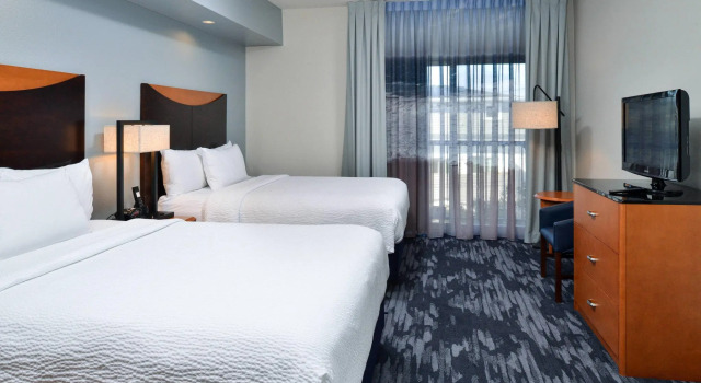 Четырёхместный полулюкс c 1 комнатой Fairfield Inn & Suites Santa Cruz - Capitola