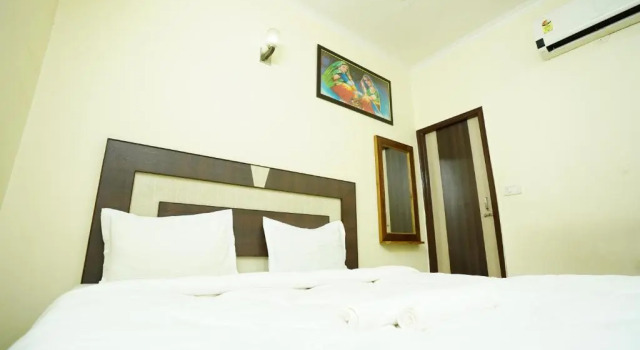 Hotel Diamond, Забронировать Отель Отели Нью-Дели с парковкой, Парковка