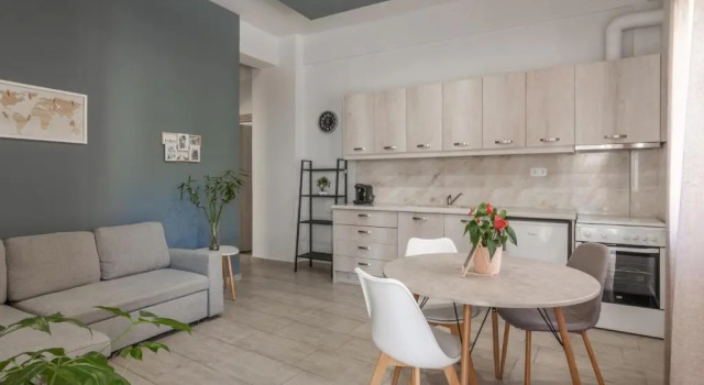 Апартаменты c 1 комнатой Avra Suites in City center - 50m to Beach