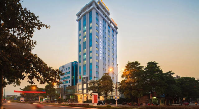 Royal Palace Hotel, Rezerwuj Hotel Hotele w Bac Kan ze śniadaniem, Śniadanie