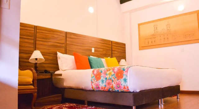 Полулюкс Hotel Cacique Real