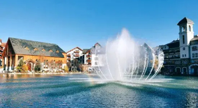 Zhangjiakou Fulong Fengling Yuegu Fanwoods Hotel, Book Hotel Zhangjiakou Hebei