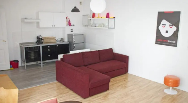 Re Art Flat in Kreuzkolln, Varaa Hotelli Berliini Saksa, lähellä Leinestrasse