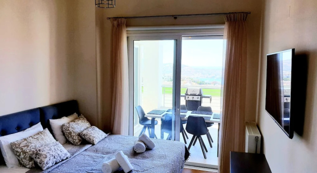 Апартаменты Luxurious Brand New Flat Sea View
