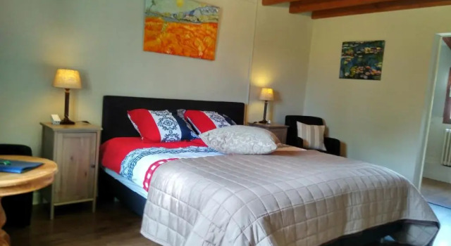 Номер Comfort Luxe B&B maison á votre santé, in Bordeaux Wine Region