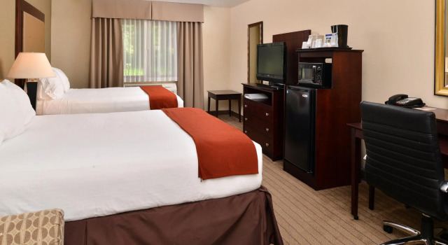 Holiday Inn Express Portland South-Lake Oswego by IHG
