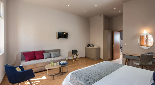 Номер Superior Bluebell Luxury Suites