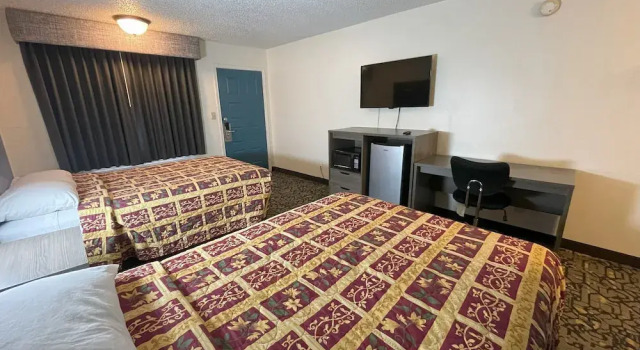 Countryside Inn, Book Hotel Hoteller i Malakoff med parkering, Parkering