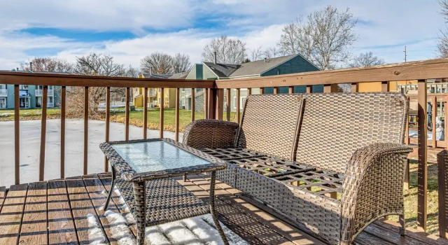 Апартаменты 2 Mi to Castleton Square Mall! Quaint Condo