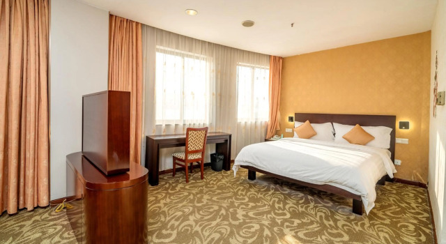 Xinhua Hotel