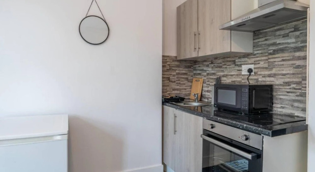 Charming 1-bed Studio9 in Coventry, Varaa Hotelli Coventry West Midlands