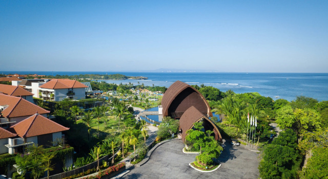 Курортный отель MERUSAKA Nusa Dua