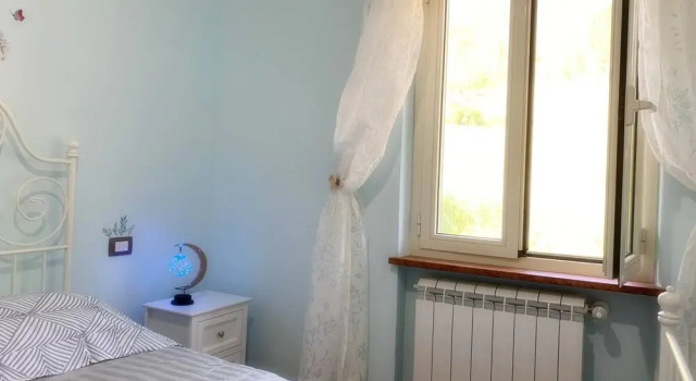 Mini Apartment in a Farm House on the High Hills Near Gubbio, Varaa Huoneisto Gubbio Umbria