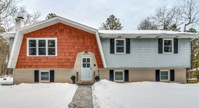 Коттедж 2 Mi to Lakes! Family Albrightsville Home w/ Yard