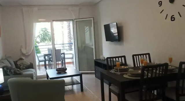 Апартаменты 2 Bed Apt - Close To Beach - Pool - Balcony