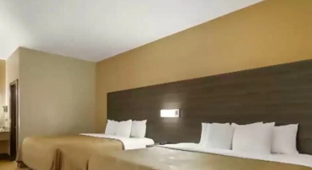 Suite quadrupla Quality Inn Commerce at I-85