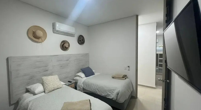 Stunning 2BR Apartament With Pool in Santa Marta, Забронировать Апартаменты/квартира Отели Санта-Марта с парковкой, рядом с Rodadero Sea Aquarium and Museum, Парковка