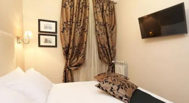 Via della Vite 2nd Floor Apartment, Забронировать Апартаменты/квартира Спанья Рим, рядом с Посольство США в Риме