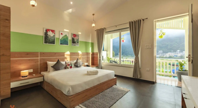 Zostel Plus Rishikesh, Rezerwuj Hotel Hotele w Uttarakhand z basenem, Basen