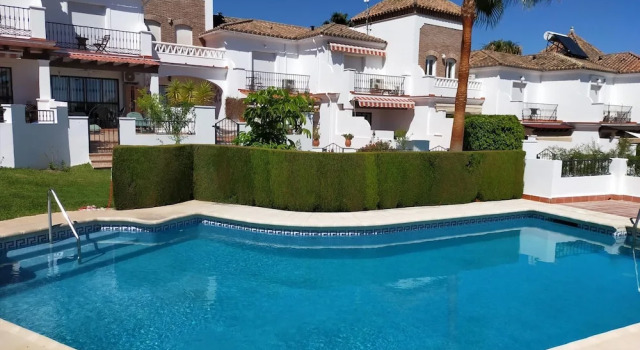 Вилла Nerja Sun Apartments Casa Cipreses 4