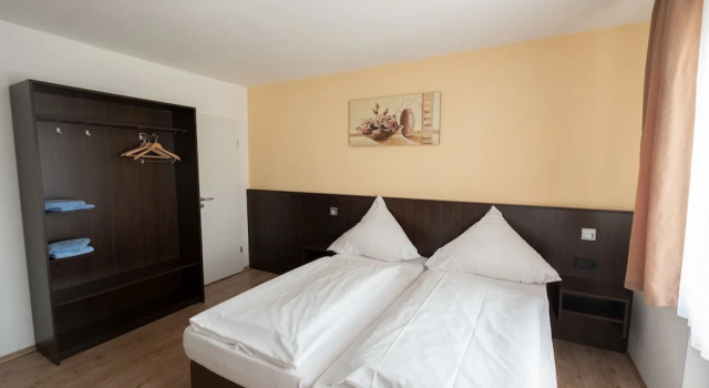 Schnitzel Haus Pension-Restaurant Stadt Rosbach, Reservar Hotel Rosbach vor der Hoehe Taunus