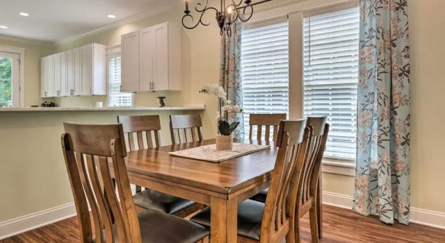 2 Mi to Dauphin St! Charming Home in Mobile, Book Feriehus Hoteller i centrum af Mobile, hoteller i centrum af Mobile