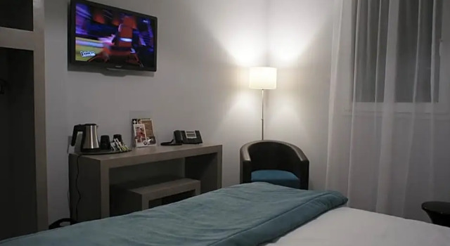 Номер Superior с видом на сад The Originals Boutique, Hôtel La Grange, Niort