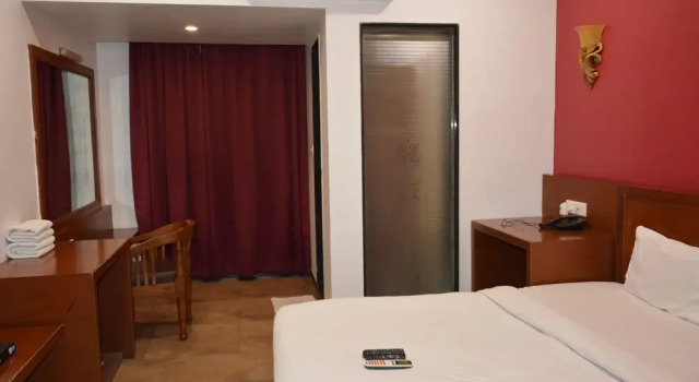 Номер Executive The Grand Neelam