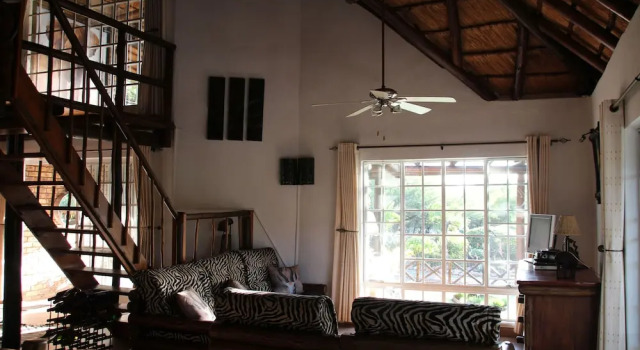 Het Kiene Huis, Book Hotel Marloth Park Barberton