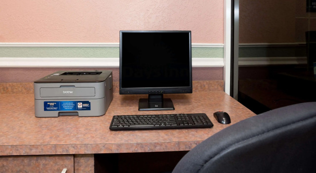 Days Inn & Suites by Wyndham Port Richey
