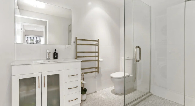 Wondrously Spacious 2 bdrm in Fantastic Location by Urban Butler