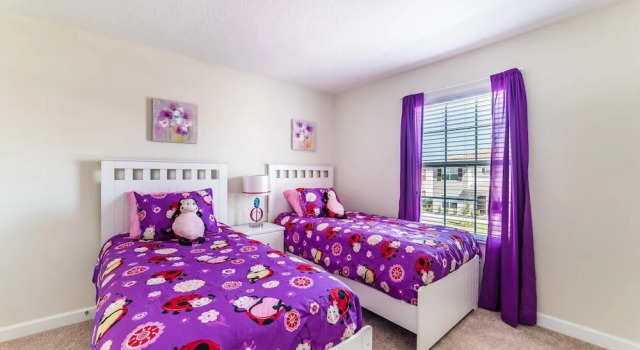 Luxury 5 Bedroom House on Storey Lake Resort, Orlando House 1249, Varaa Hotelli Kissimmee Kissimmee