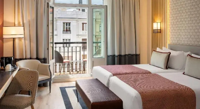 Двухместный номер Superior с балконом Catalonia Plaza España Hotel & Spa