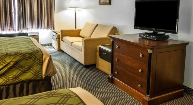 Четырёхместный люкс Standard Royal Inn Rockville IN by Hotel O