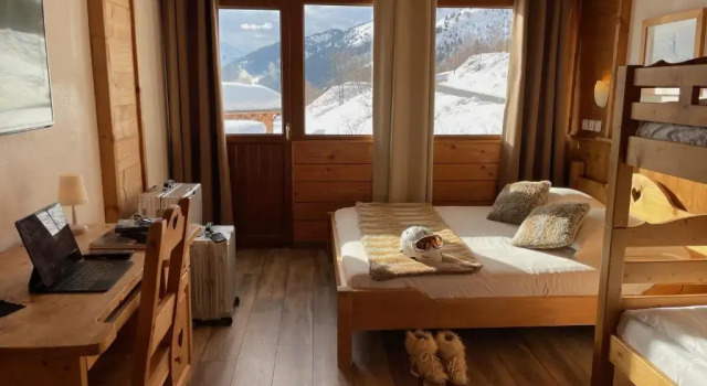 Hôtel La Perelle, 예약 호텔 Montgellafrey 오베르뉴