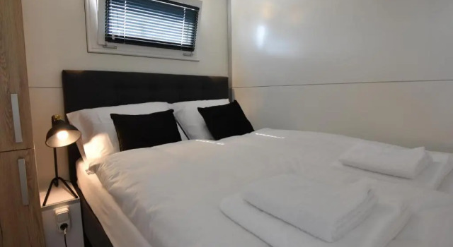 Cosy floating boatlodge Athene, Rezervovat Hotel Hotely v Limburg s parkováním, Parkování