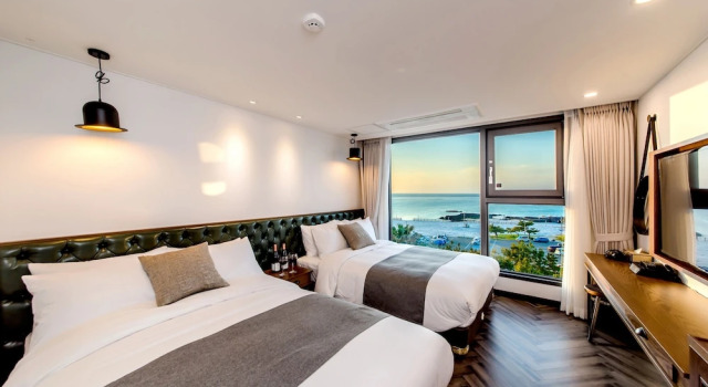 Двухместный семейный номер Standard с видом на море Marevo Beach Hotel