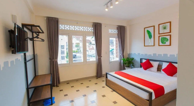 Oyo 569 Z Hotel, Забронировать Отель Далат Ламдонг, рядом с Linh Son Pagoda