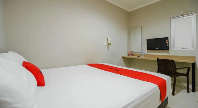 ENV Room by RedDoorz, Забронировать Отель Отели Джакарты 3 звезды, рядом с Glodok Market, 3*