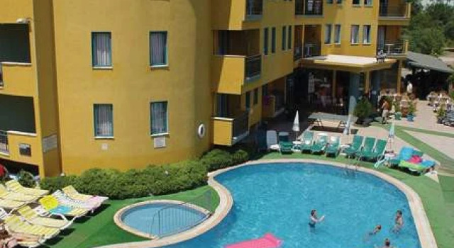 Club Sultan Maris, Забронировать Отель Отели Мармарис с бассейном, рядом с Городской пляж Мармарис, Бассейн