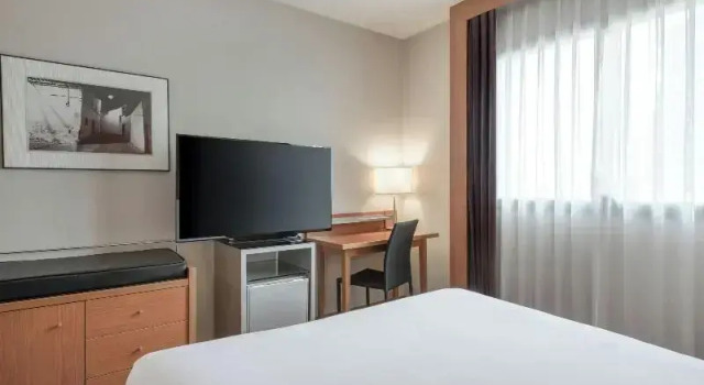 Двухместный номер Standard с балконом AC Hotel Sevilla Fórum by Marriott
