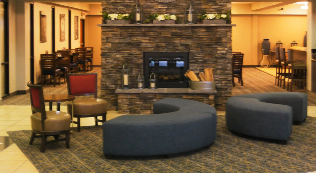 Spark by Hilton Ames, Rezerwuj Hotel Hotele w Iowa z basenem, Basen
