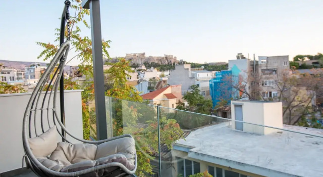 Люкс с балконом Raise Acropolis View Suites