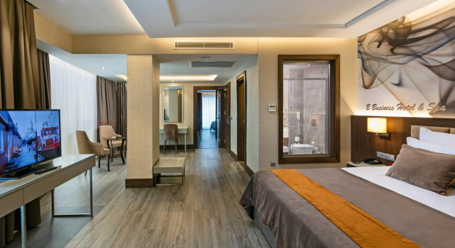 B Business Hotel & Spa