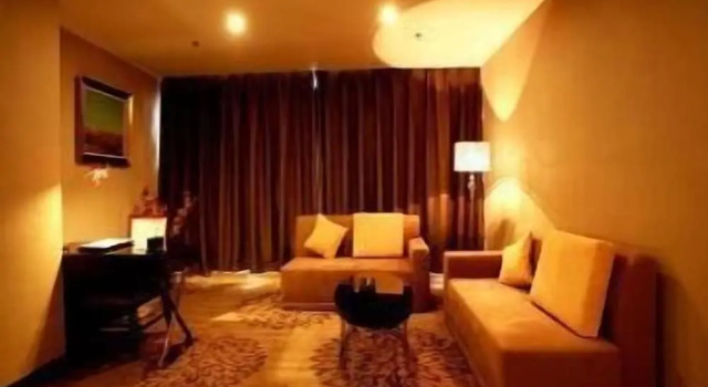Dwuosobowy suite Ramada Linyi North